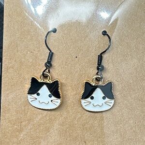 Cat earring dangle